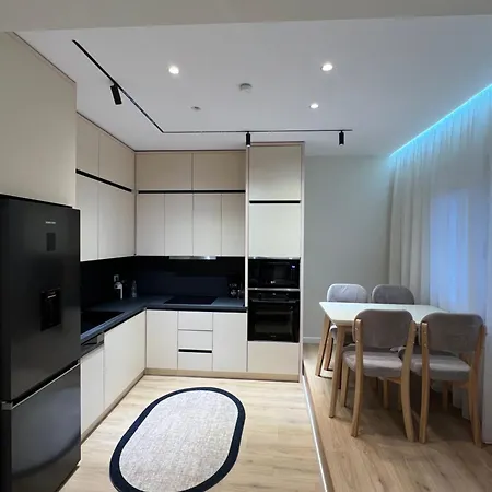 Cozy 2 * Tirana
