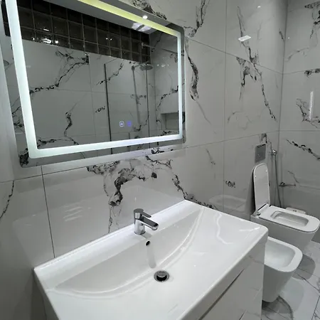 Cozy 2 * Tirana